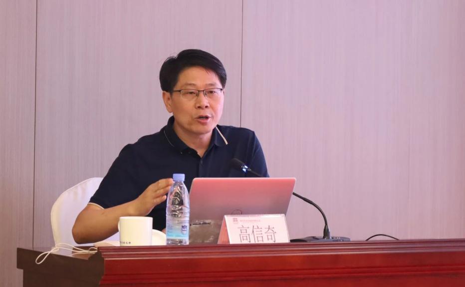 C:/Users/admin/Desktop/凝心聚力謀發(fā)展 同心奮斗譜新篇——南京市公安局國(guó)資辦黨總支、南京市保安服務(wù)有限公司黨支部聯(lián)合舉辦專題黨課/4.jpg4