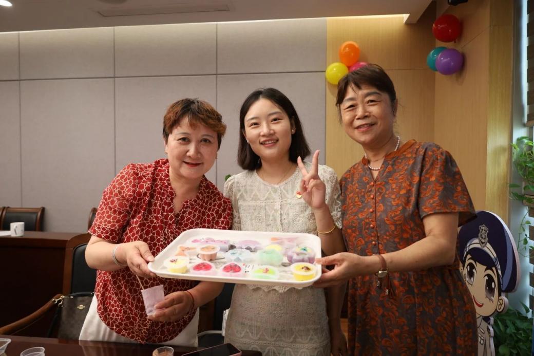 C:/Users/Administrator/Desktop/暖心相伴迎中秋 南京市保安服務(wù)有限公司開展“萬人看保安”中秋節(jié)系列活動(dòng)/10.jpg10